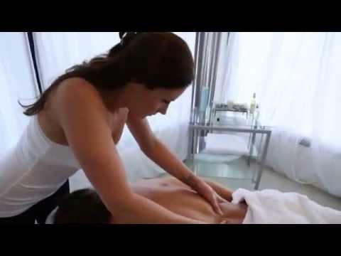 This girl can become my massage therapist any time!